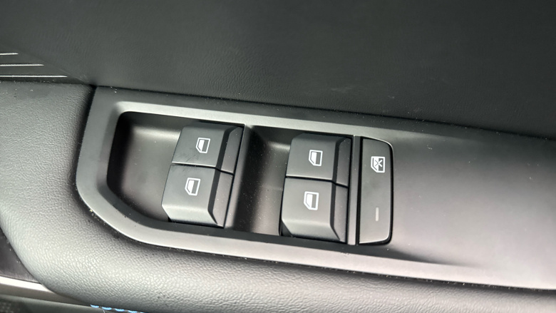 MG MG4 180kW Trophy EV Extended Range 77kWh 5dr Auto Electric Hatchback